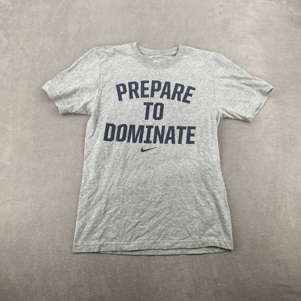 Nike Small Gray Prepare To Dominate Graphic T-Shirt Regular Fit Short Sleeve